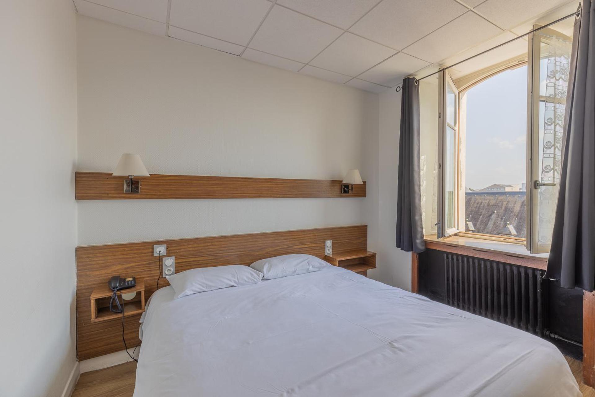 Hotel Bristol Metz Centre Gare Exterior foto